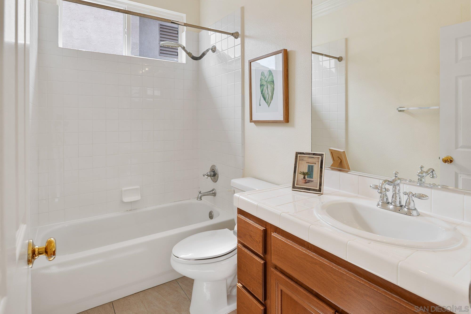 Detail Gallery Image 31 of 46 For 16393  Fox Valley Dr, San Diego,  CA 92127 - 4 Beds | 3/1 Baths