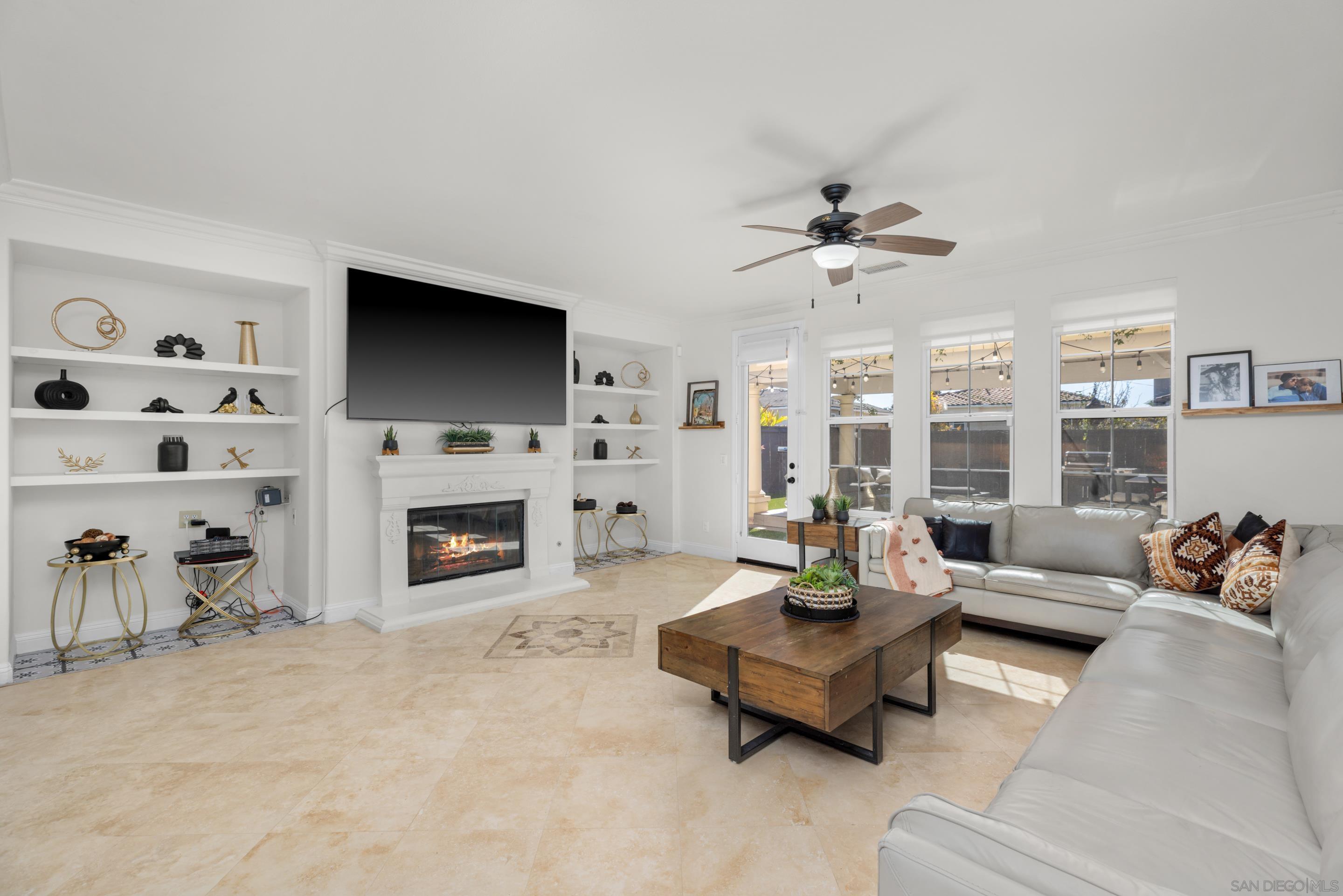 Detail Gallery Image 14 of 42 For 2814  Rambling Vista Rd, Chula Vista,  CA 91915 - 5 Beds | 4/1 Baths