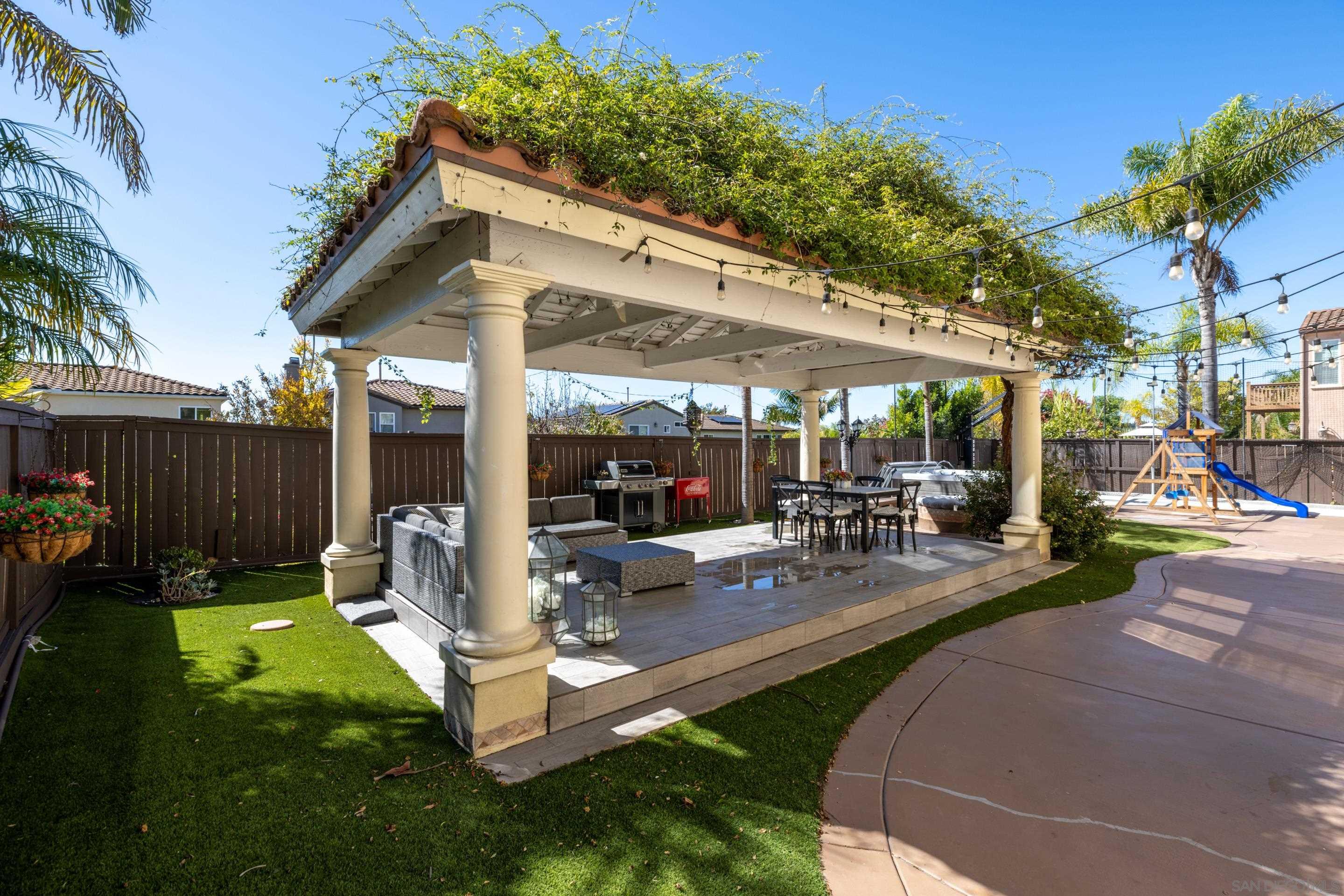 Detail Gallery Image 36 of 42 For 2814  Rambling Vista Rd, Chula Vista,  CA 91915 - 5 Beds | 4/1 Baths