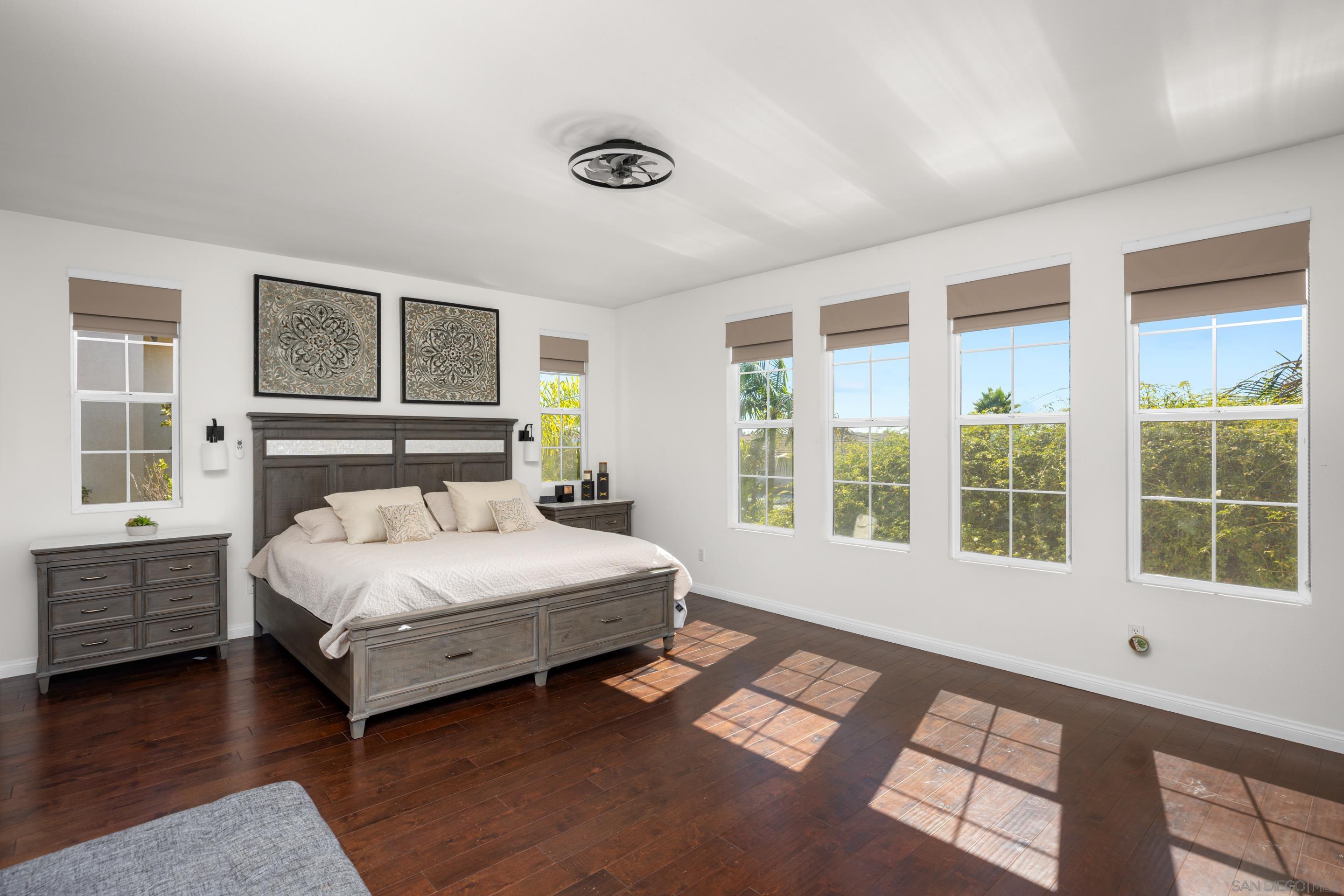 Detail Gallery Image 5 of 42 For 2814  Rambling Vista Rd, Chula Vista,  CA 91915 - 5 Beds | 4/1 Baths