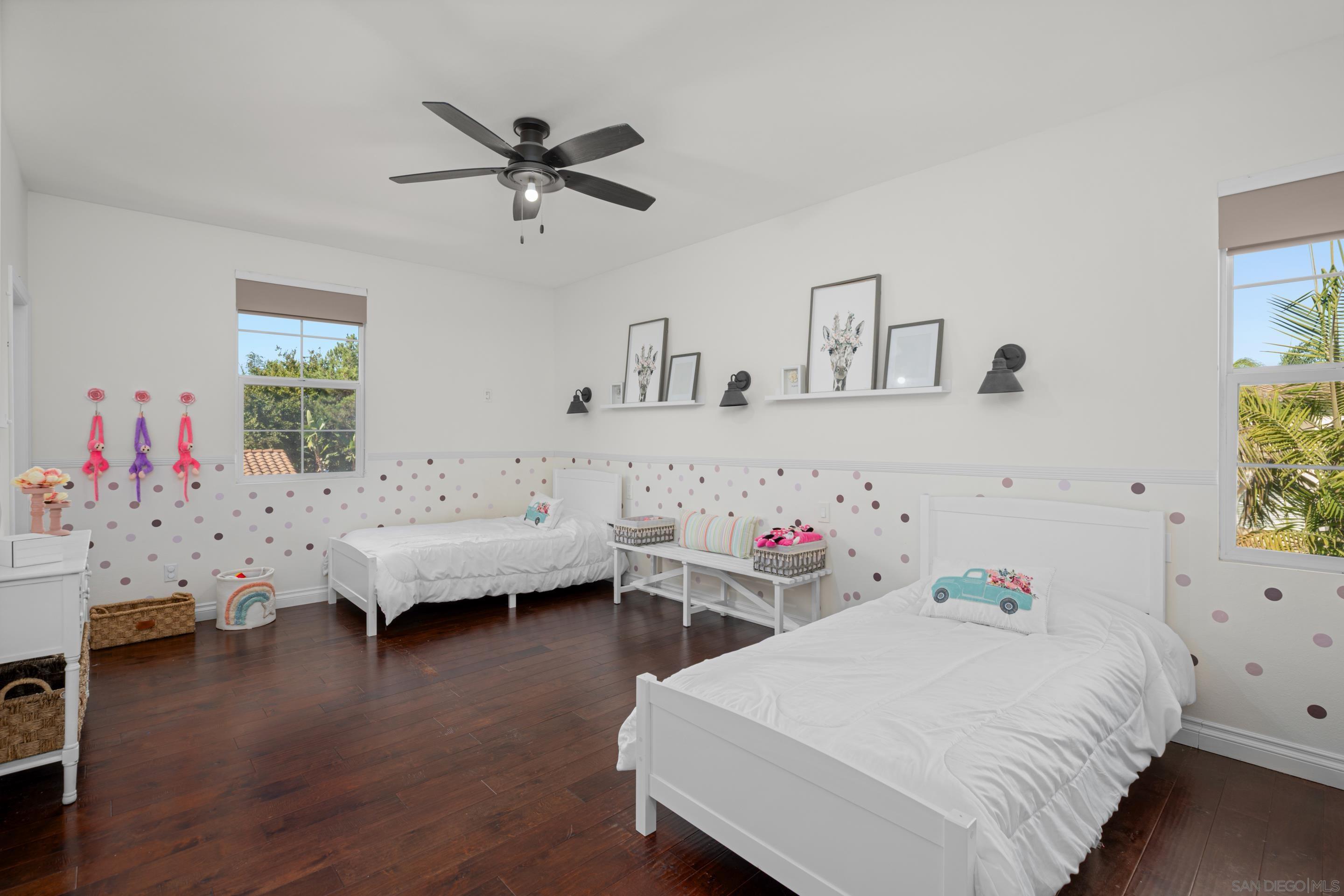 Detail Gallery Image 8 of 42 For 2814  Rambling Vista Rd, Chula Vista,  CA 91915 - 5 Beds | 4/1 Baths