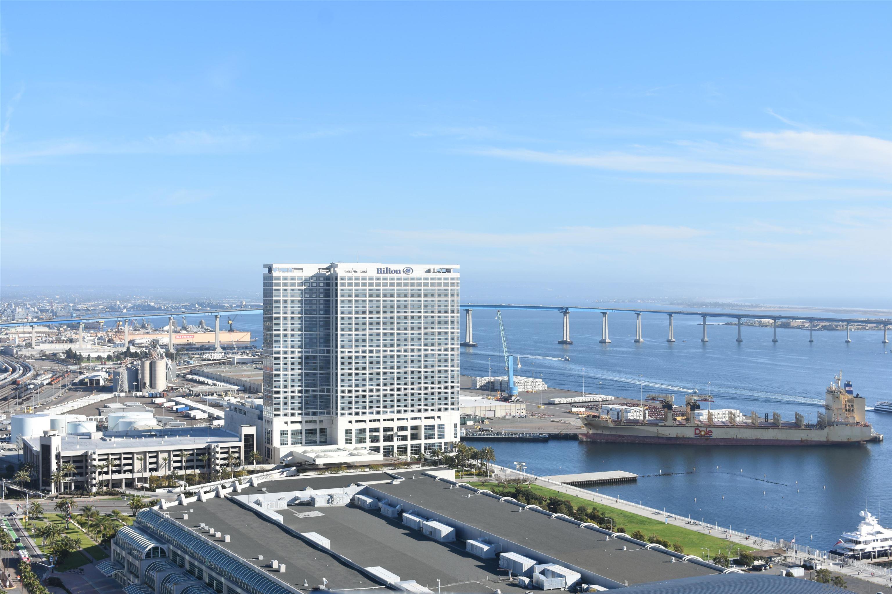 Detail Gallery Image 2 of 13 For 200  Harbor Dr.  2901, San Diego,  CA 92101 - 2 Beds | 2 Baths