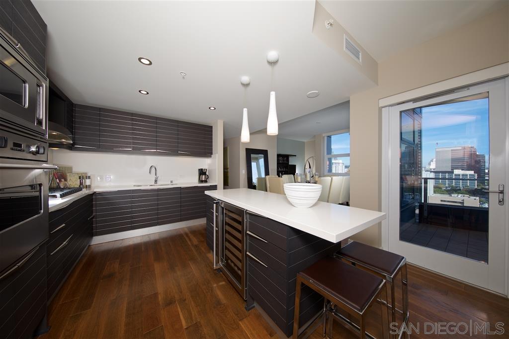 Detail Gallery Image 5 of 20 For 1325  Pacific Hwy  1604, San Diego,  CA 92101 - 2 Beds | 2 Baths