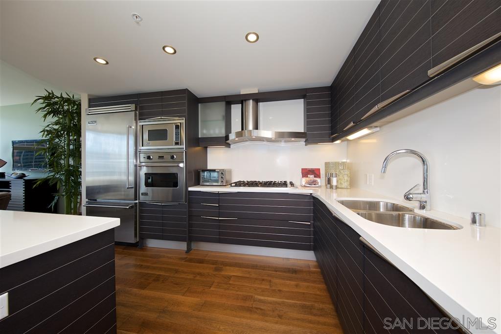 Detail Gallery Image 8 of 20 For 1325  Pacific Hwy  1604, San Diego,  CA 92101 - 2 Beds | 2 Baths