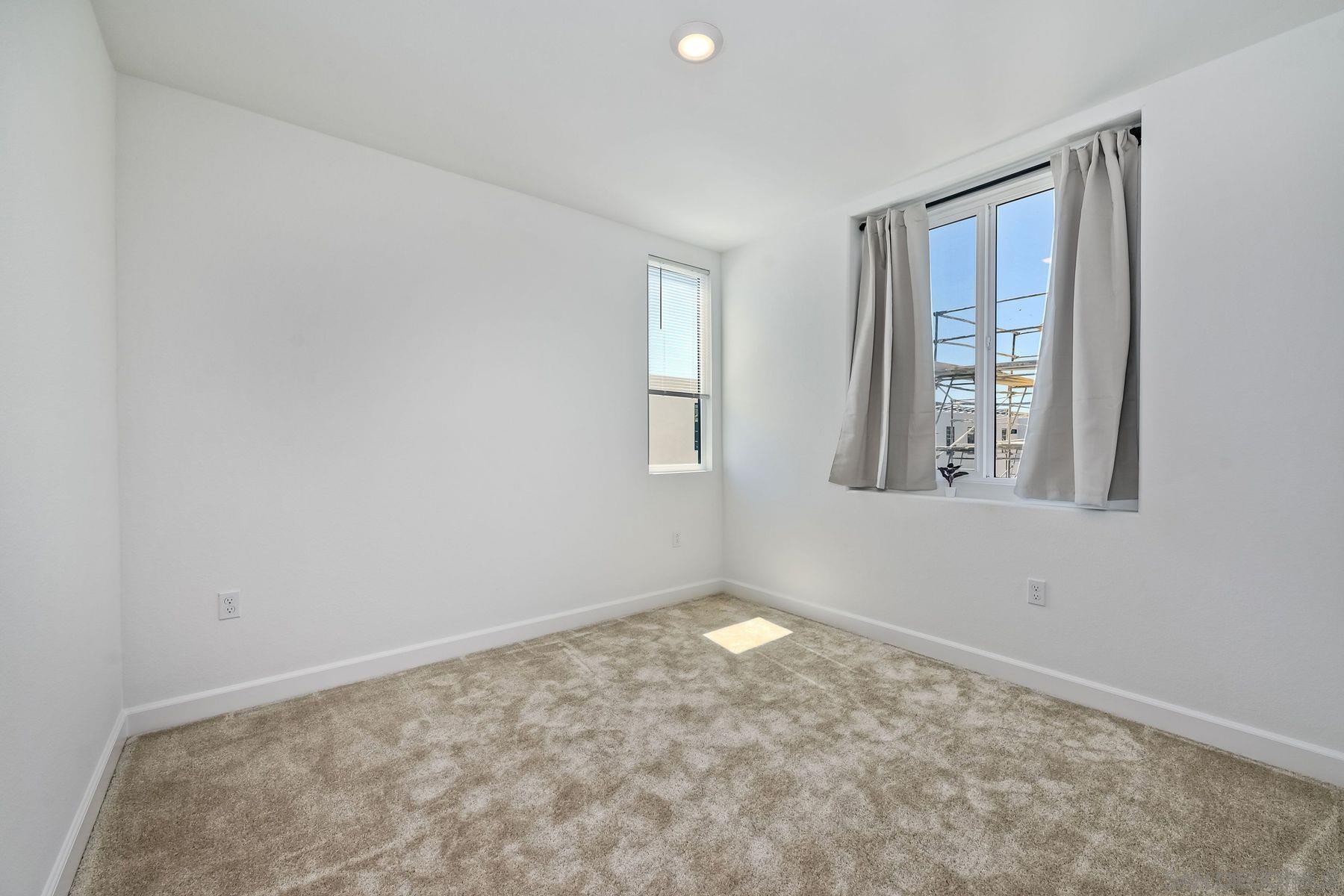 Detail Gallery Image 6 of 10 For 2301  Acara Cir  2, San Diego,  CA 92154 - 1 Beds | 1 Baths