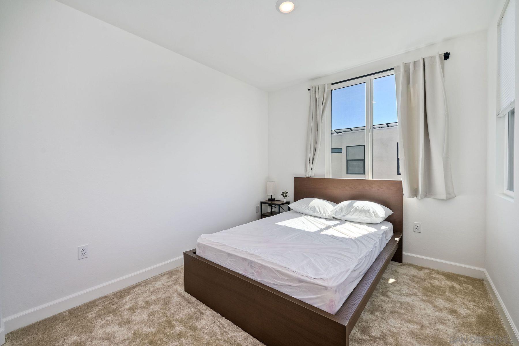 Detail Gallery Image 3 of 10 For 2301  Acara Cir  1-2, San Diego,  CA 92154 - 2 Beds | 1 Baths