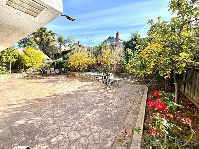 Detail Gallery Image 2 of 12 For 13061  Trail Dust Ave, San Diego,  CA 92129 - 4 Beds | 2/1 Baths