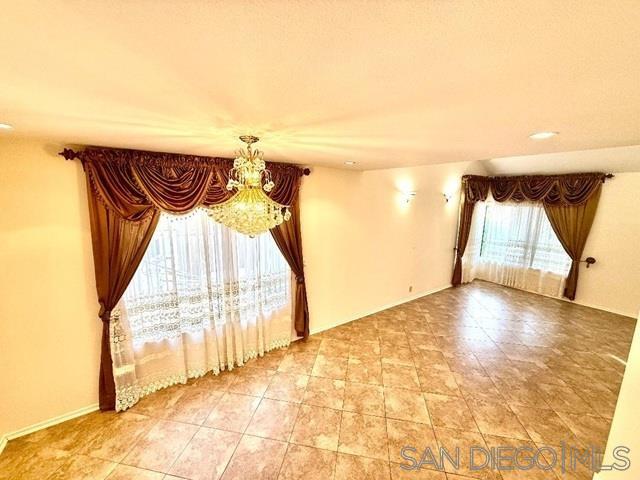 Detail Gallery Image 4 of 12 For 13061  Trail Dust Ave, San Diego,  CA 92129 - 4 Beds | 2/1 Baths