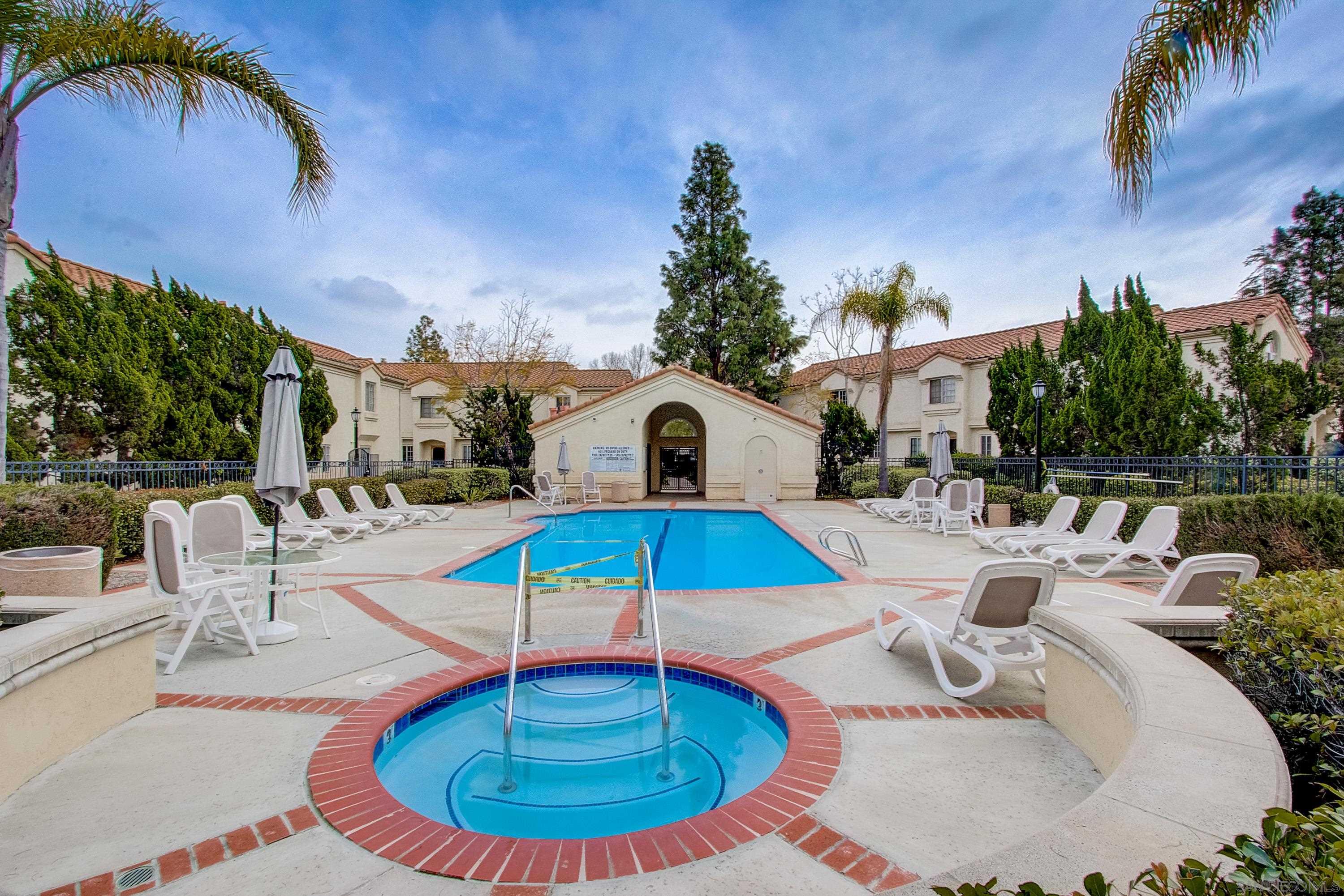 Detail Gallery Image 22 of 26 For 740  Breeze Hill Rd  #193,  Vista,  CA 92081 - 2 Beds | 2/1 Baths