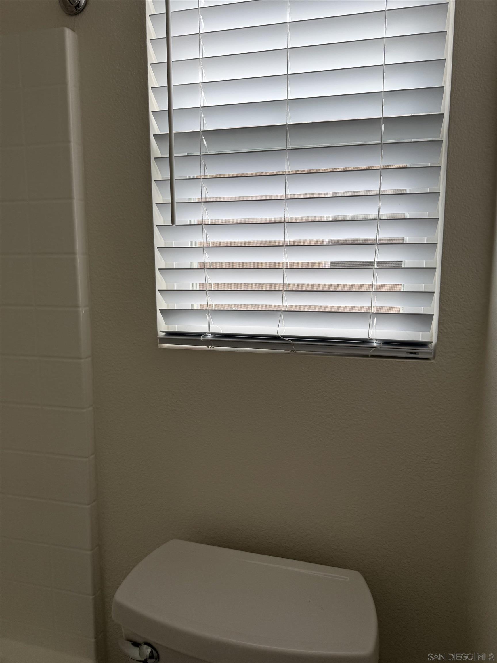 Detail Gallery Image 33 of 55 For 41195  Sea Island Court, Temecula,  CA 92591 - 4 Beds | 2/1 Baths