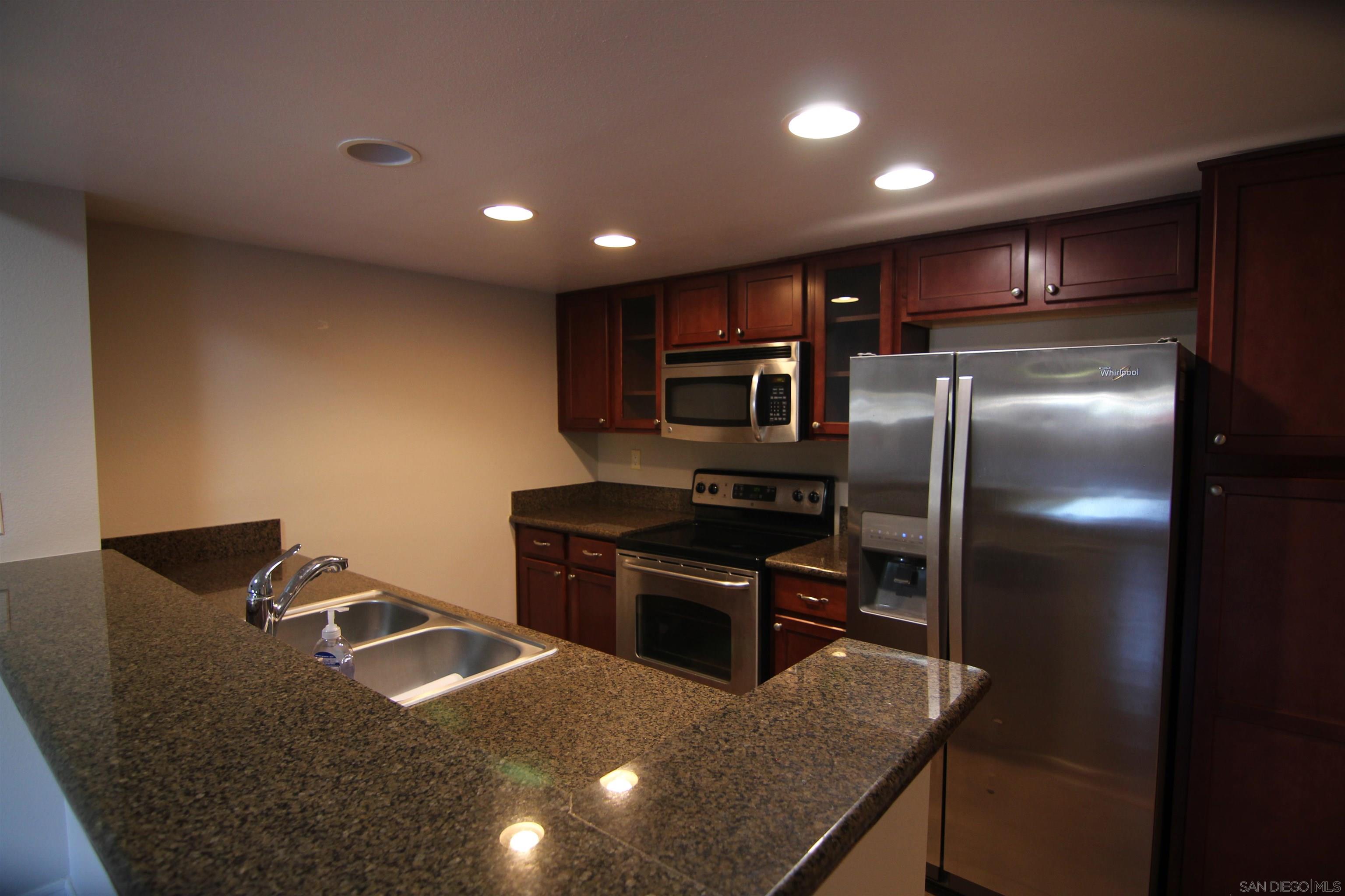 Detail Gallery Image 10 of 21 For 15357  Maturin Drive  134, San Diego,  CA 92127 - 1 Beds | 1 Baths