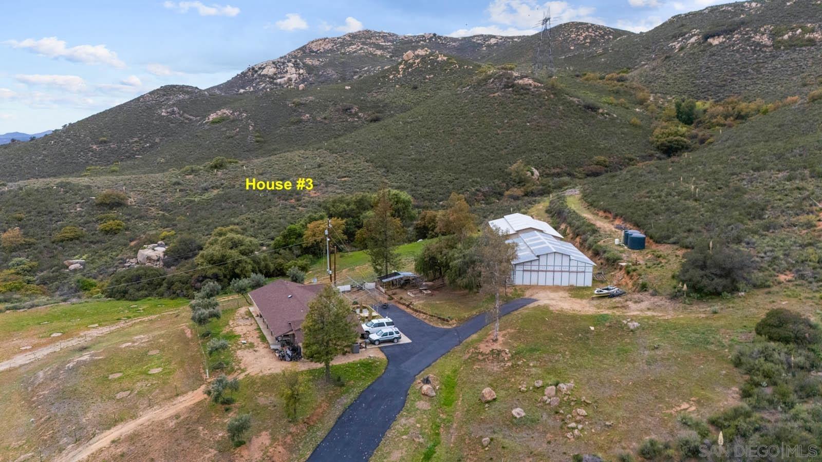 Detail Gallery Image 31 of 47 For 21908  Japatul Ln, Alpine,  CA 91901 - 8 Beds | 5 Baths