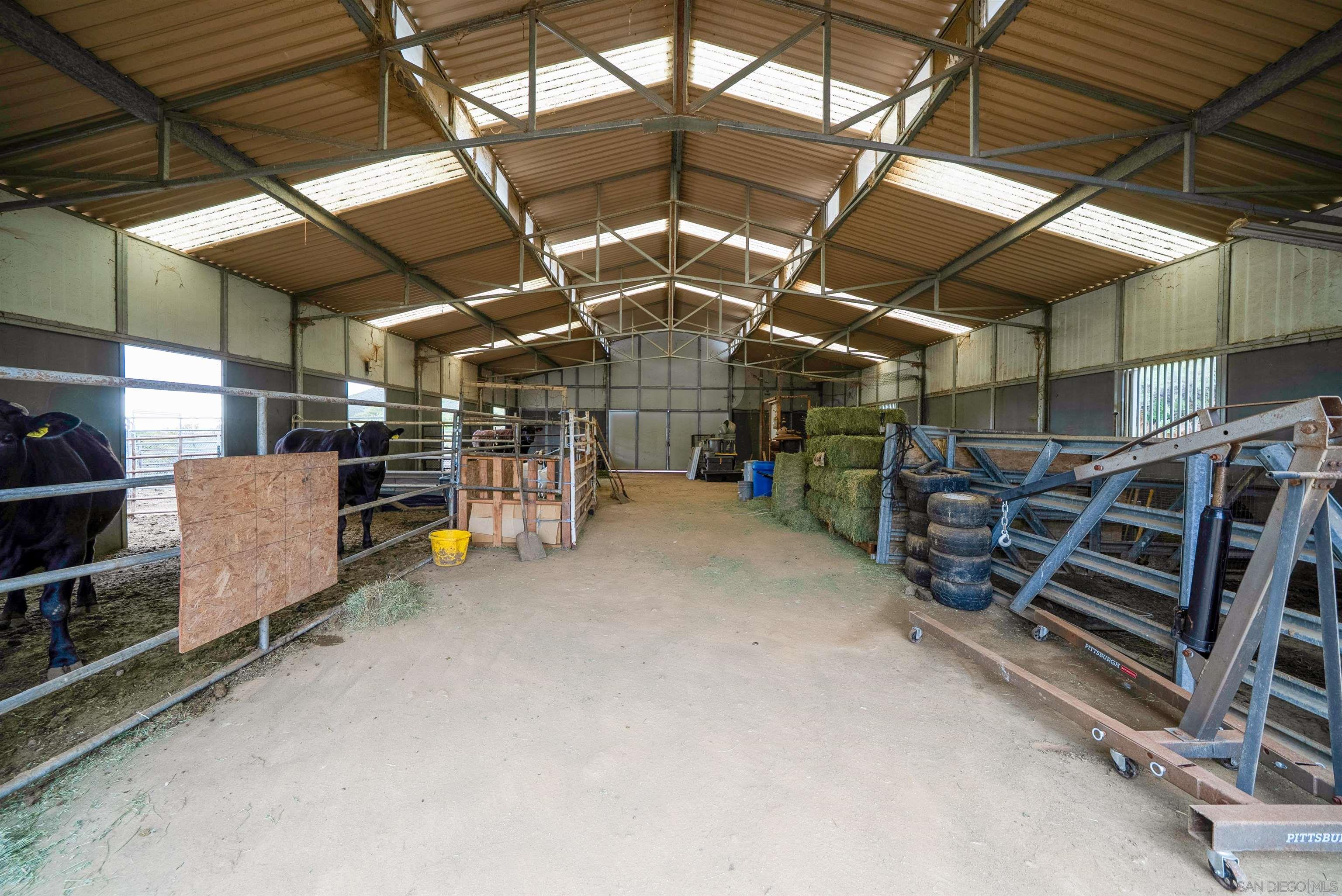 Detail Gallery Image 42 of 47 For 21908  Japatul Ln, Alpine,  CA 91901 - 8 Beds | 5 Baths