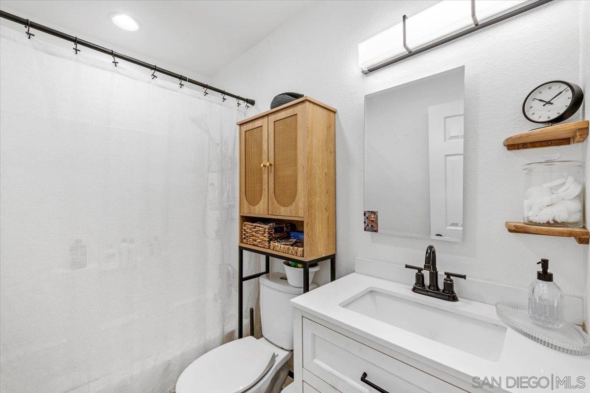 Detail Gallery Image 19 of 25 For 2127  Berry St, Lemon Grove,  CA 91945 - 2 Beds | 1 Baths