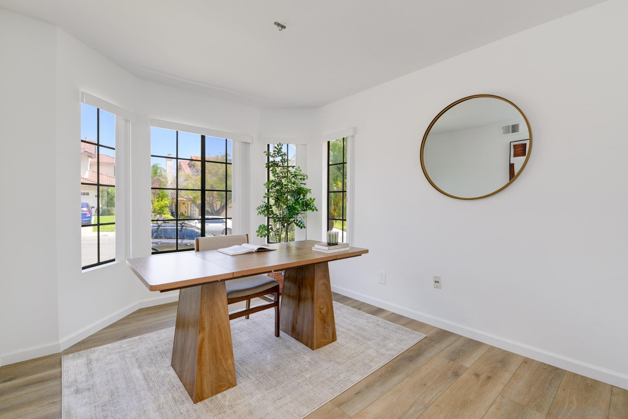 Detail Gallery Image 12 of 22 For 721  Summersong Ln, Encinitas,  CA 92024 - 3 Beds | 2/1 Baths
