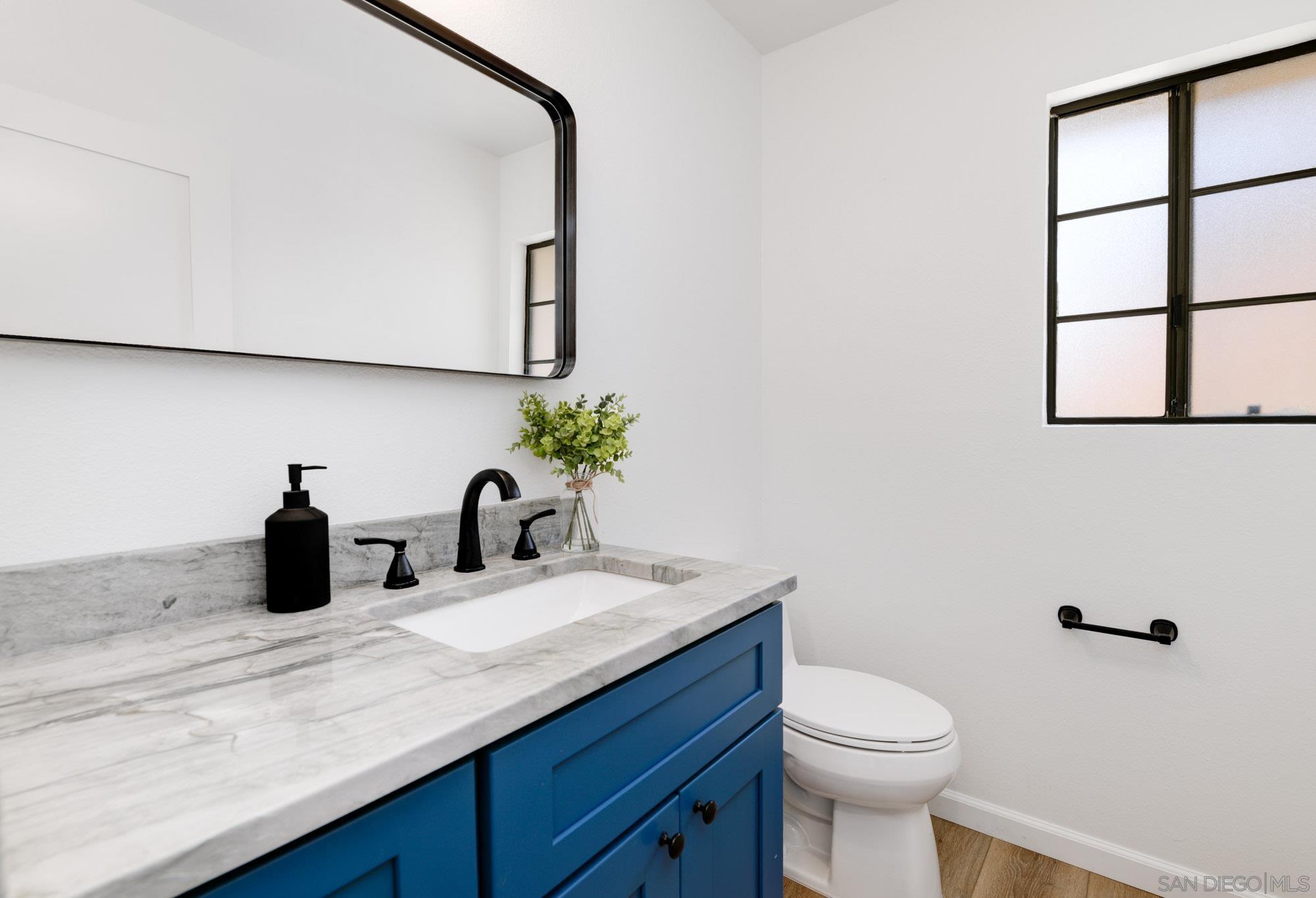 Detail Gallery Image 13 of 22 For 721  Summersong Ln, Encinitas,  CA 92024 - 3 Beds | 2/1 Baths