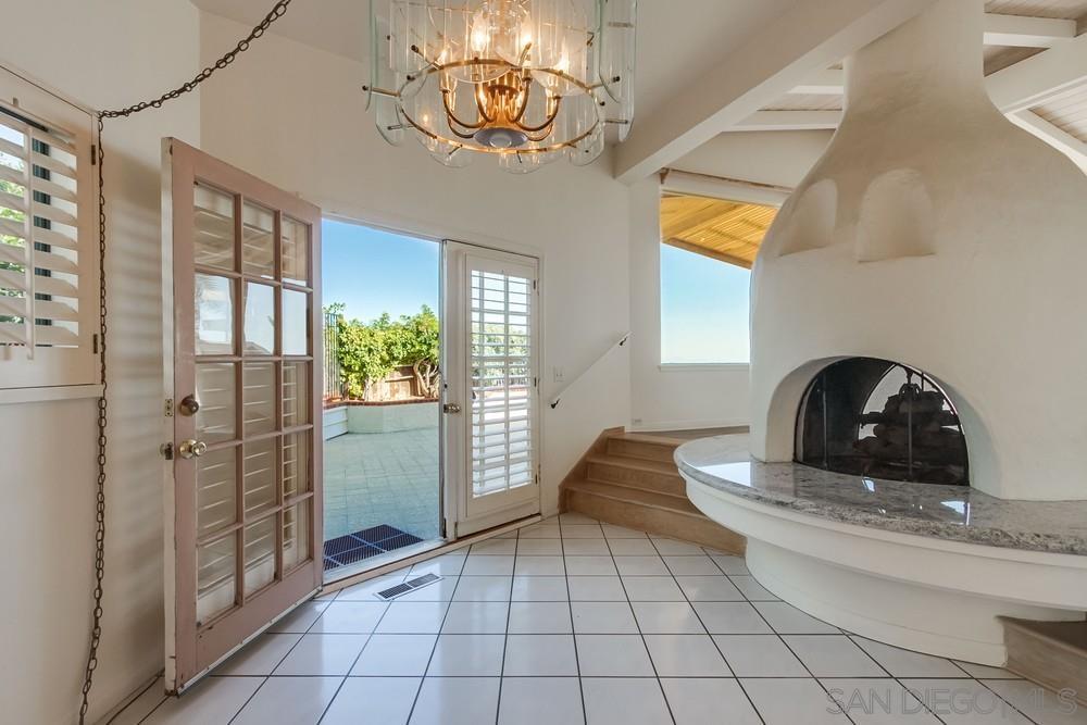 Detail Gallery Image 11 of 45 For 1145  La Jolla Rancho Road, La Jolla,  CA 92037 - 4 Beds | 4 Baths