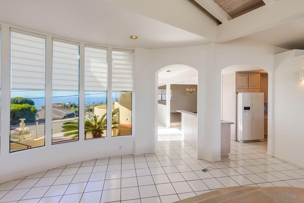 Detail Gallery Image 15 of 45 For 1145  La Jolla Rancho Road, La Jolla,  CA 92037 - 4 Beds | 4 Baths