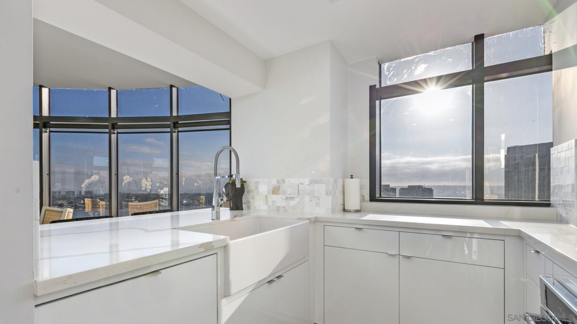 Detail Gallery Image 17 of 42 For 200  Harbor Dr  2902, San Diego,  CA 92101 - 2 Beds | 2 Baths