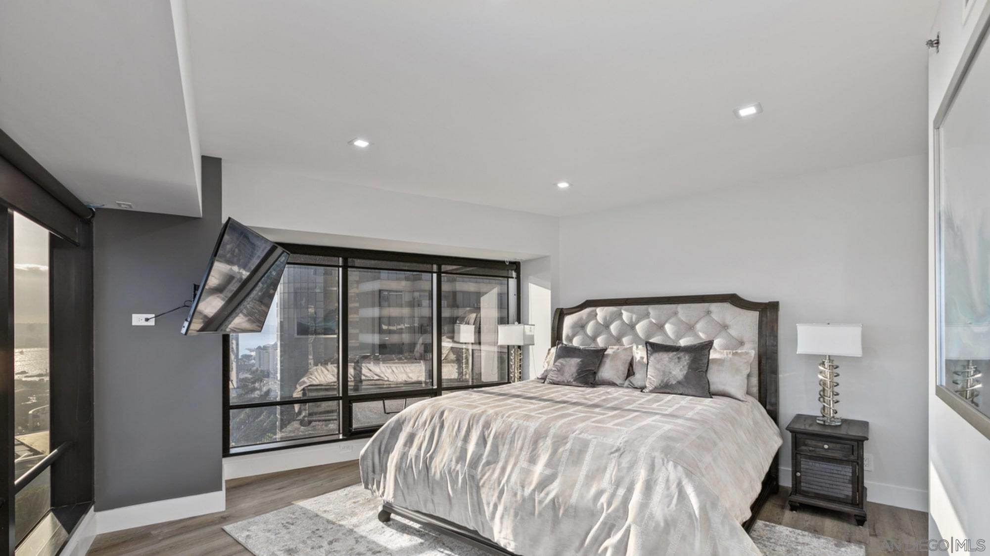 Detail Gallery Image 20 of 42 For 200  Harbor Dr  2902, San Diego,  CA 92101 - 2 Beds | 2 Baths