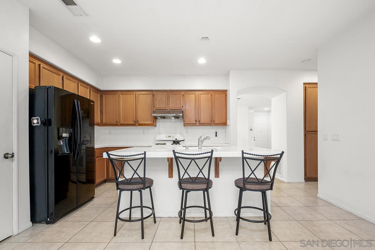 Detail Gallery Image 12 of 41 For 1195  Sea Strand Ln, San Diego,  CA 92154 - 4 Beds | 3 Baths