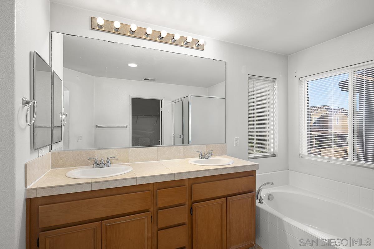 Detail Gallery Image 33 of 46 For 1195  Sea Strand Ln, San Diego,  CA 92154 - 4 Beds | 3 Baths