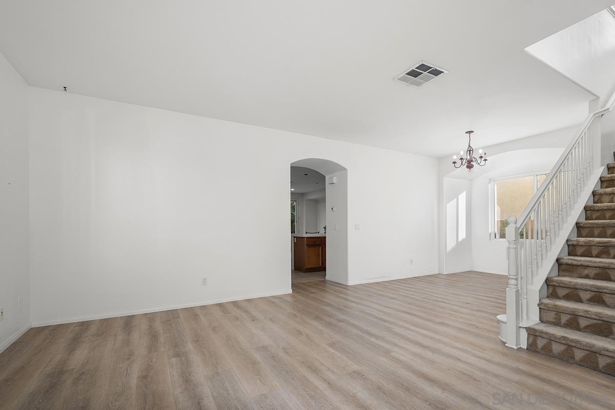 Detail Gallery Image 5 of 41 For 1195  Sea Strand Ln, San Diego,  CA 92154 - 4 Beds | 3 Baths