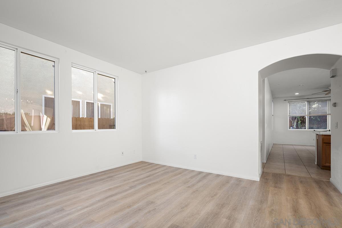 Detail Gallery Image 10 of 41 For 1195  Sea Strand Ln, San Diego,  CA 92154 - 4 Beds | 3 Baths