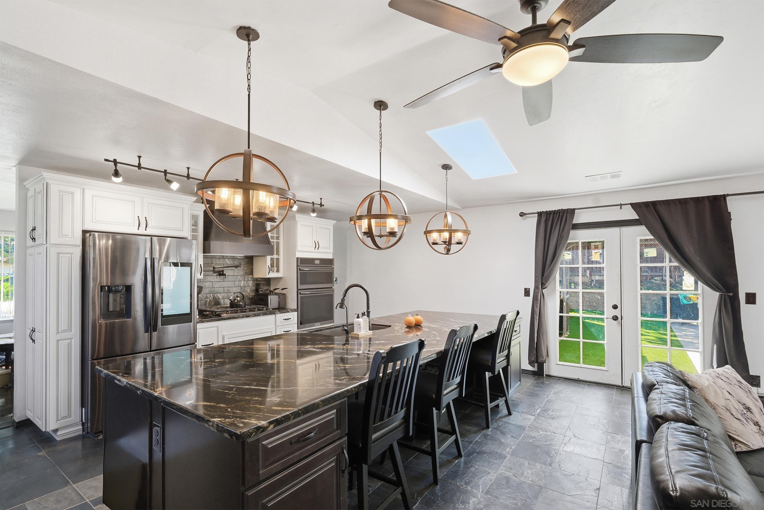 Detail Gallery Image 6 of 34 For 8524  Big Rock Road, Santee,  CA 92071 - 3 Beds | 2 Baths