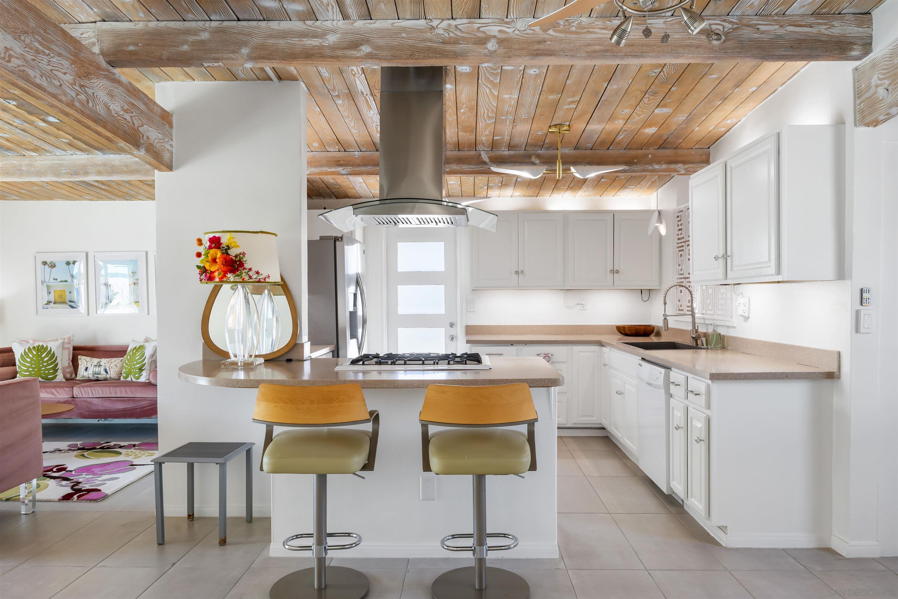 Detail Gallery Image 2 of 41 For 812  S Calle Paul, Palm Springs,  CA 92264 - 3 Beds | 2 Baths