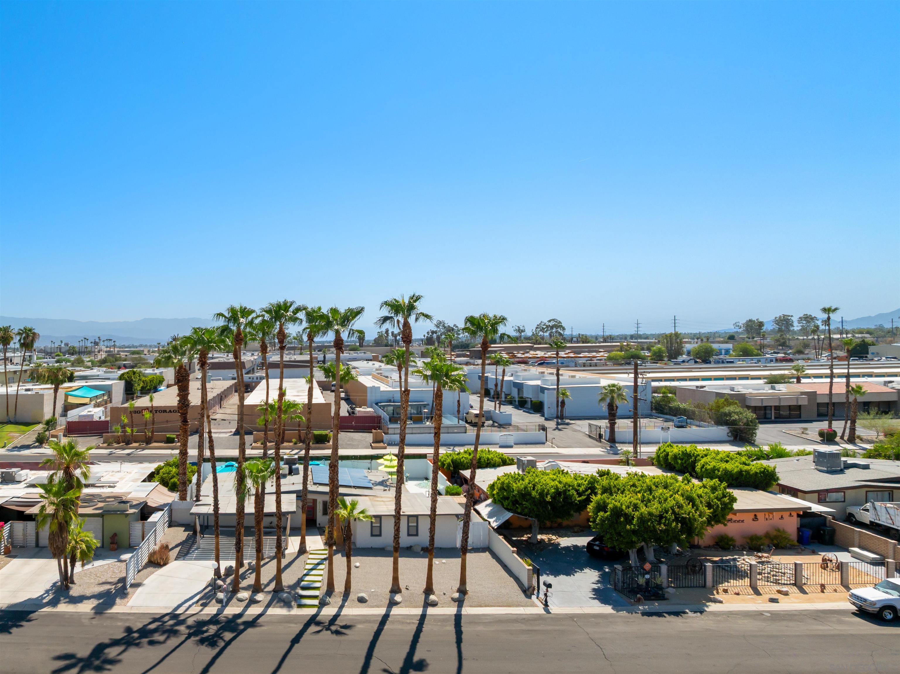 Detail Gallery Image 5 of 41 For 812  S Calle Paul, Palm Springs,  CA 92264 - 3 Beds | 2 Baths