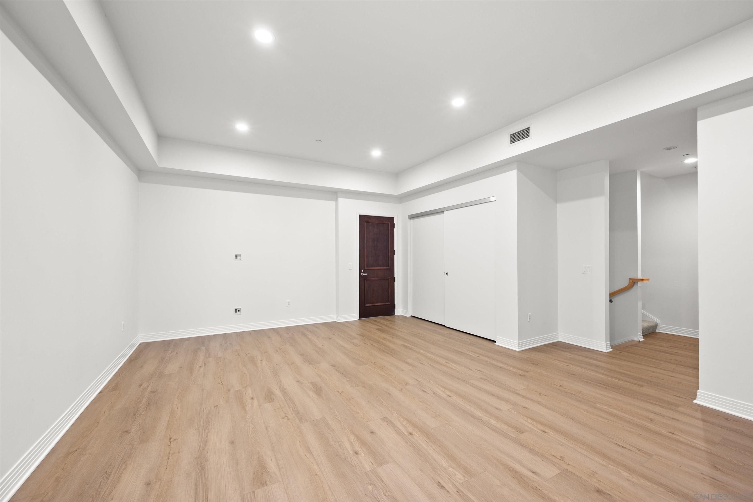 Detail Gallery Image 20 of 53 For 2500  6th Ave.  Th03, San Diego,  CA 92103 - 3 Beds | 2/1 Baths