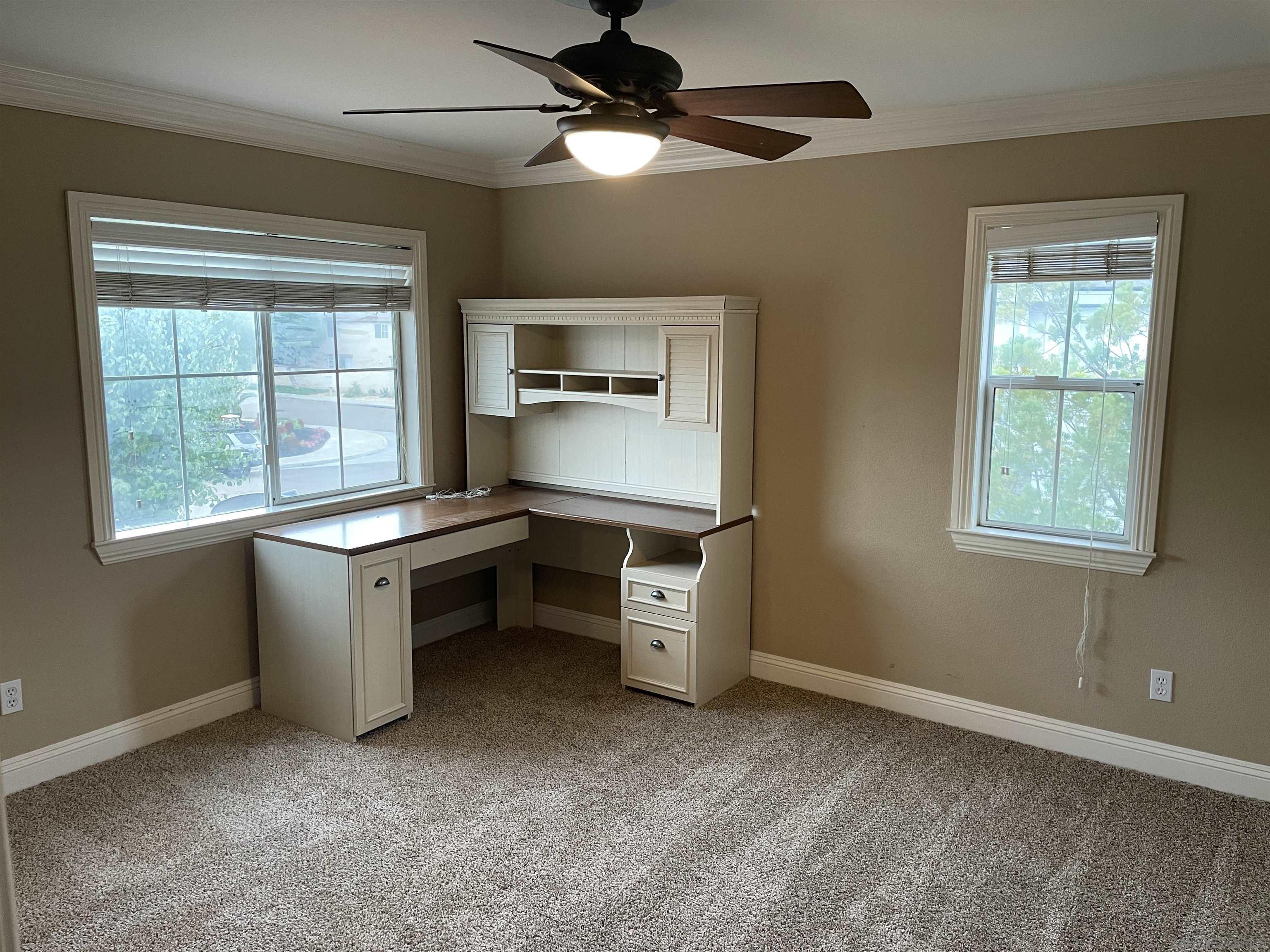 Detail Gallery Image 16 of 28 For 1109  Bells Drive, Oceanside,  CA 92057 - 5 Beds | 4 Baths