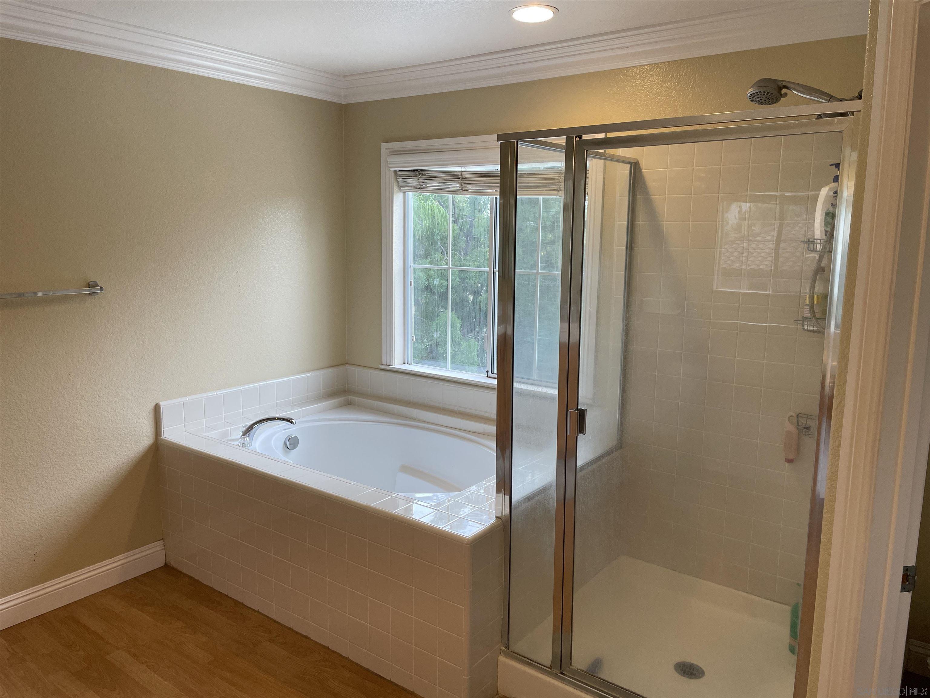 Detail Gallery Image 20 of 28 For 1109  Bells Drive, Oceanside,  CA 92057 - 5 Beds | 4 Baths