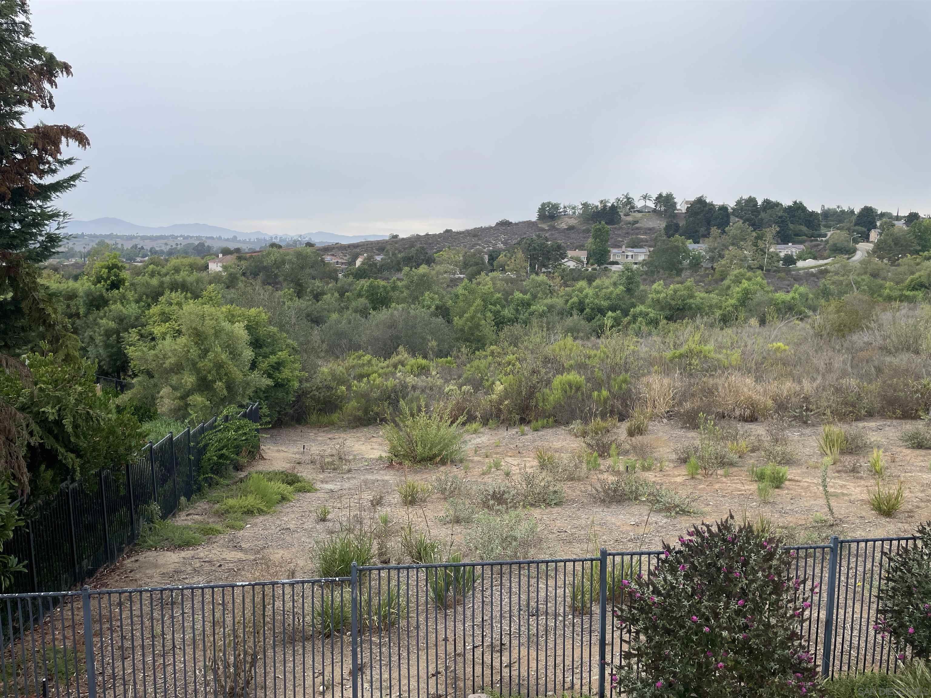 Detail Gallery Image 26 of 28 For 1109  Bells Drive, Oceanside,  CA 92057 - 5 Beds | 4 Baths