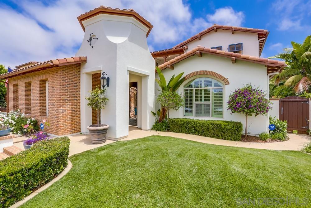 Detail Gallery Image 2 of 36 For 6977  Corte Langosta, Carlsbad,  CA 92009 - 5 Beds | 5/1 Baths