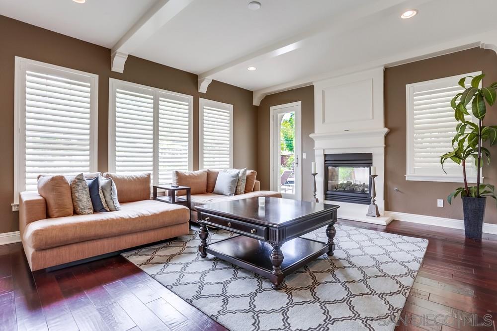 Detail Gallery Image 8 of 36 For 6977  Corte Langosta, Carlsbad,  CA 92009 - 5 Beds | 5/1 Baths