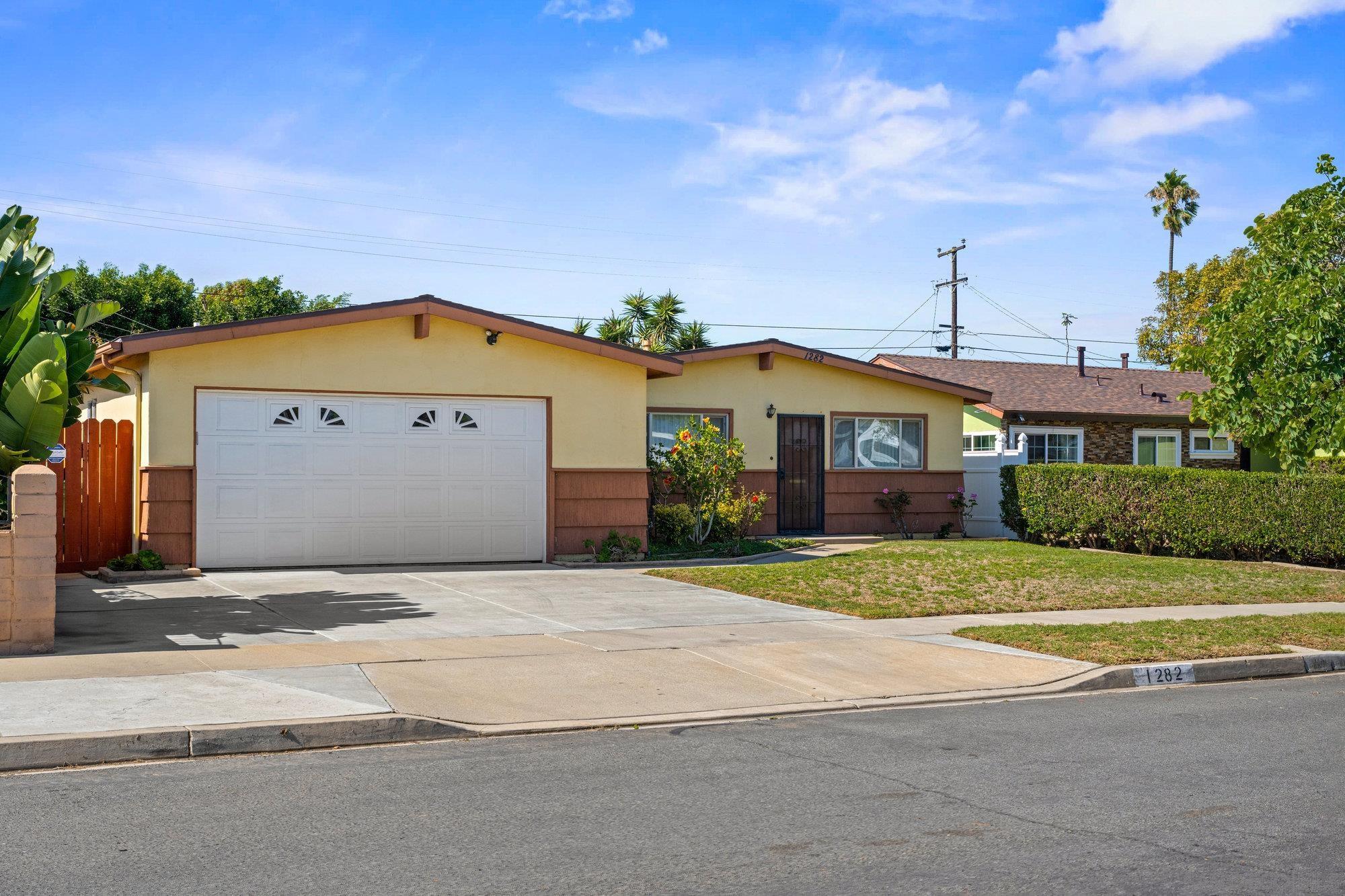 Detail Gallery Image 2 of 30 For 1282  16th St, San Diego,  CA 92154 - 4 Beds | 2 Baths