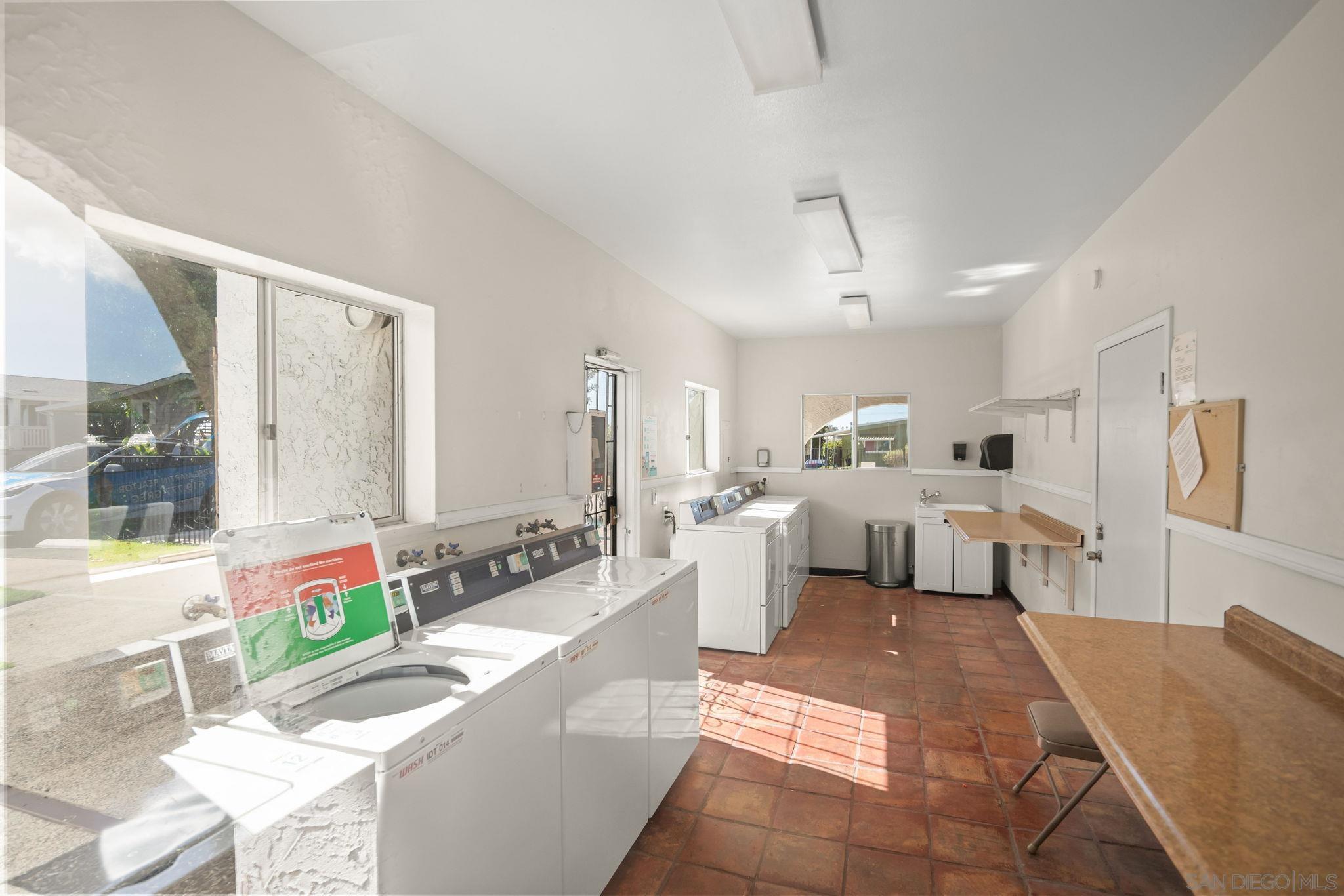 Detail Gallery Image 31 of 38 For 2750  Wheatstone St  #153,  San Diego,  CA 92111 - 3 Beds | 2 Baths