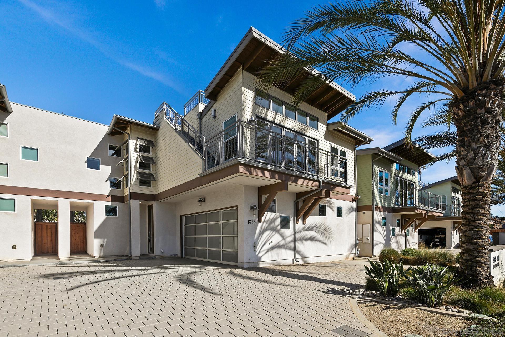 Detail Gallery Image 2 of 22 For 1935  N Vulcan, Encinitas,  CA 92024 - 3 Beds | 2/1 Baths