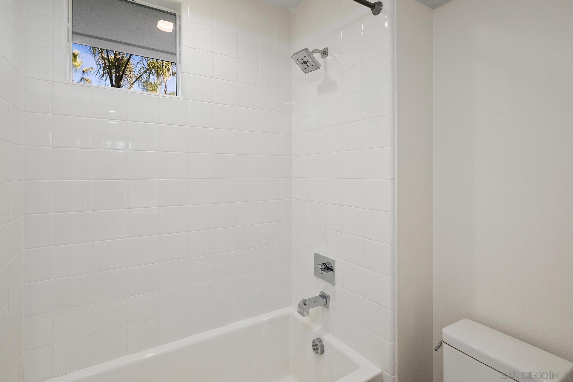Detail Gallery Image 17 of 22 For 1935  N Vulcan, Encinitas,  CA 92024 - 3 Beds | 2/1 Baths