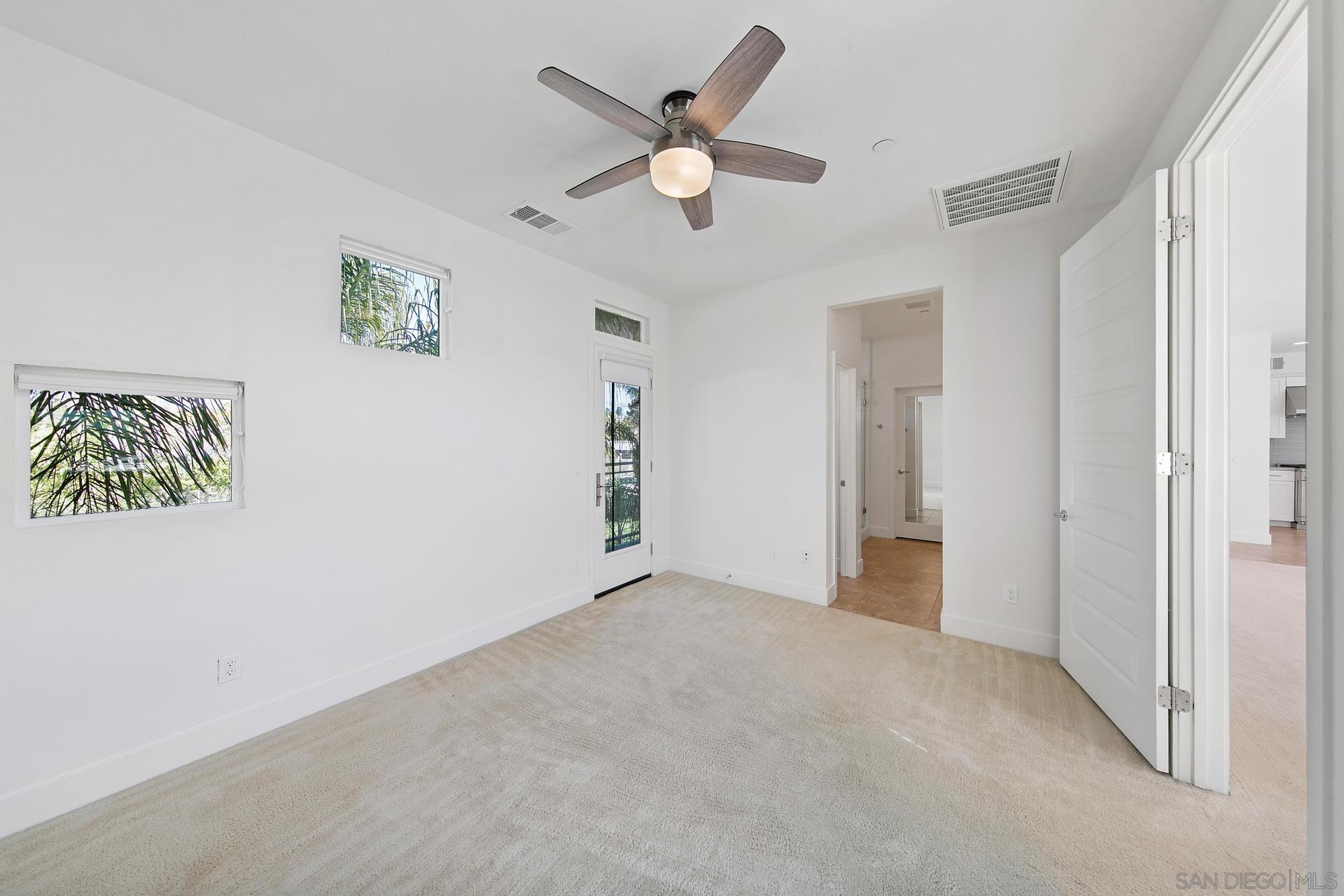 Detail Gallery Image 7 of 22 For 1935  N Vulcan, Encinitas,  CA 92024 - 3 Beds | 2/1 Baths