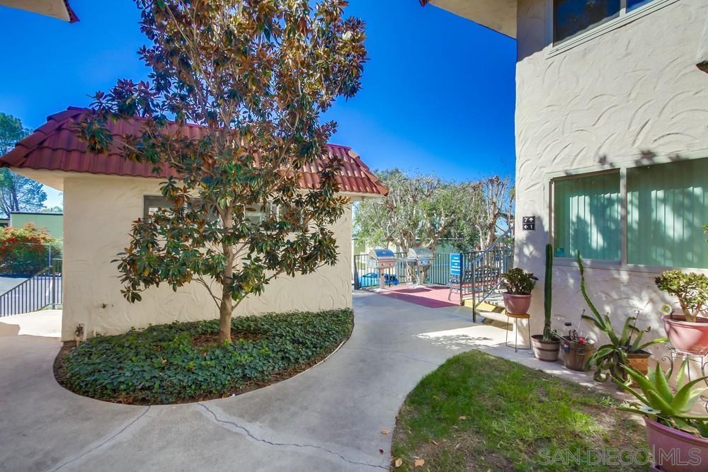 Detail Gallery Image 29 of 33 For 8609  Lake Murray Blvd  #7,  San Diego,  CA 92119 - 2 Beds | 2 Baths