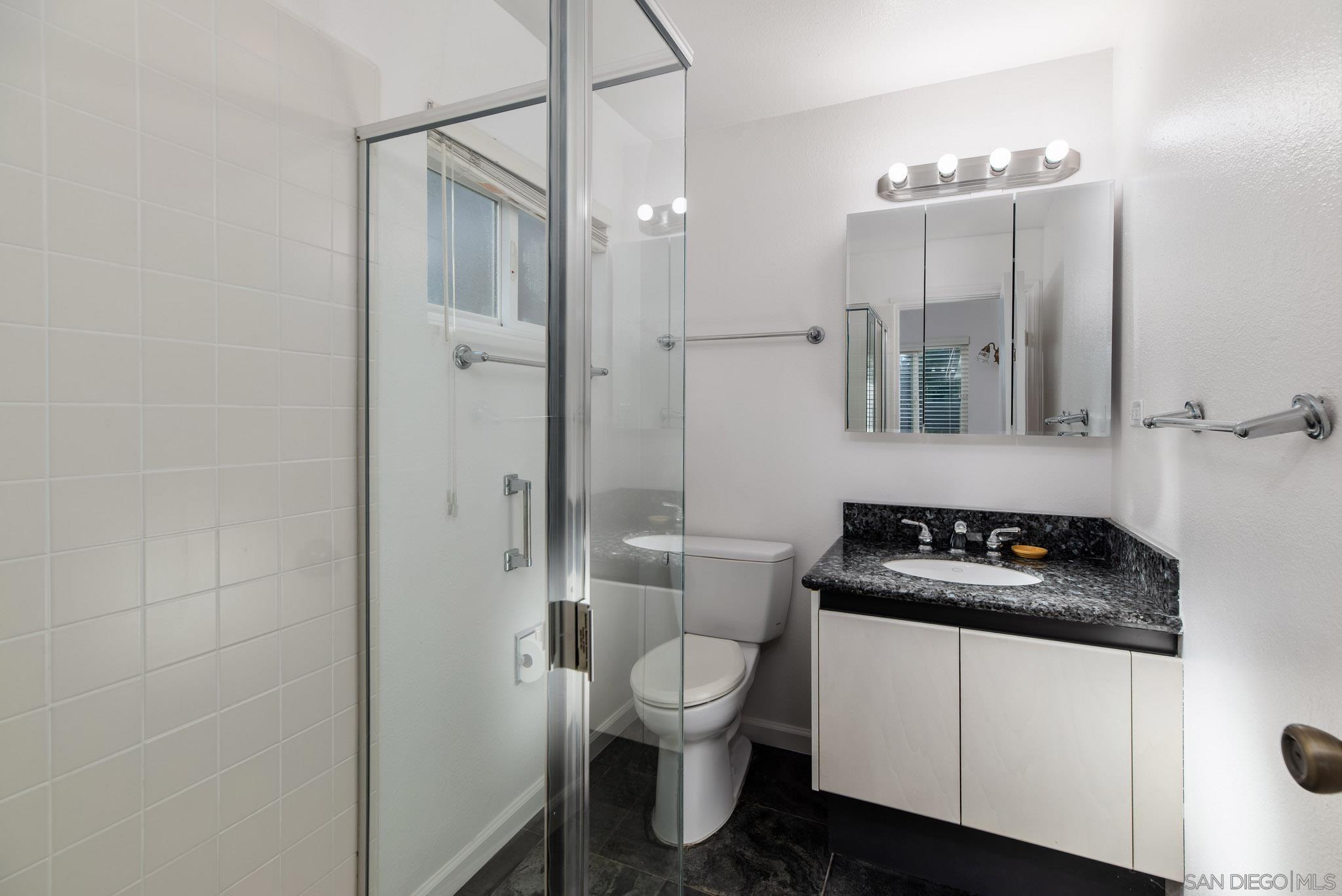 Detail Gallery Image 19 of 25 For 8686  Cliffridge Ave, La Jolla,  CA 92037 - 4 Beds | 3 Baths