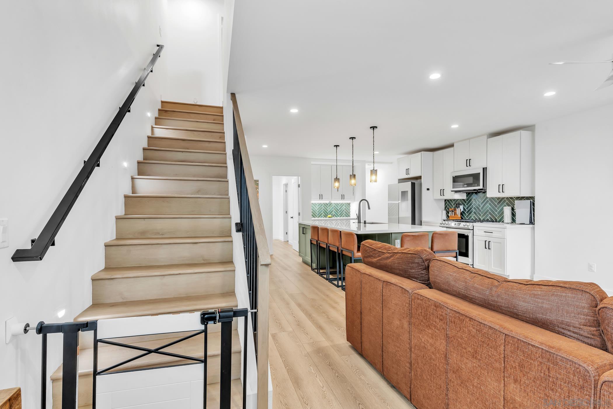 Detail Gallery Image 23 of 48 For 2146  Franklin Ave, San Diego,  CA 92113 - 3 Beds | 2/1 Baths