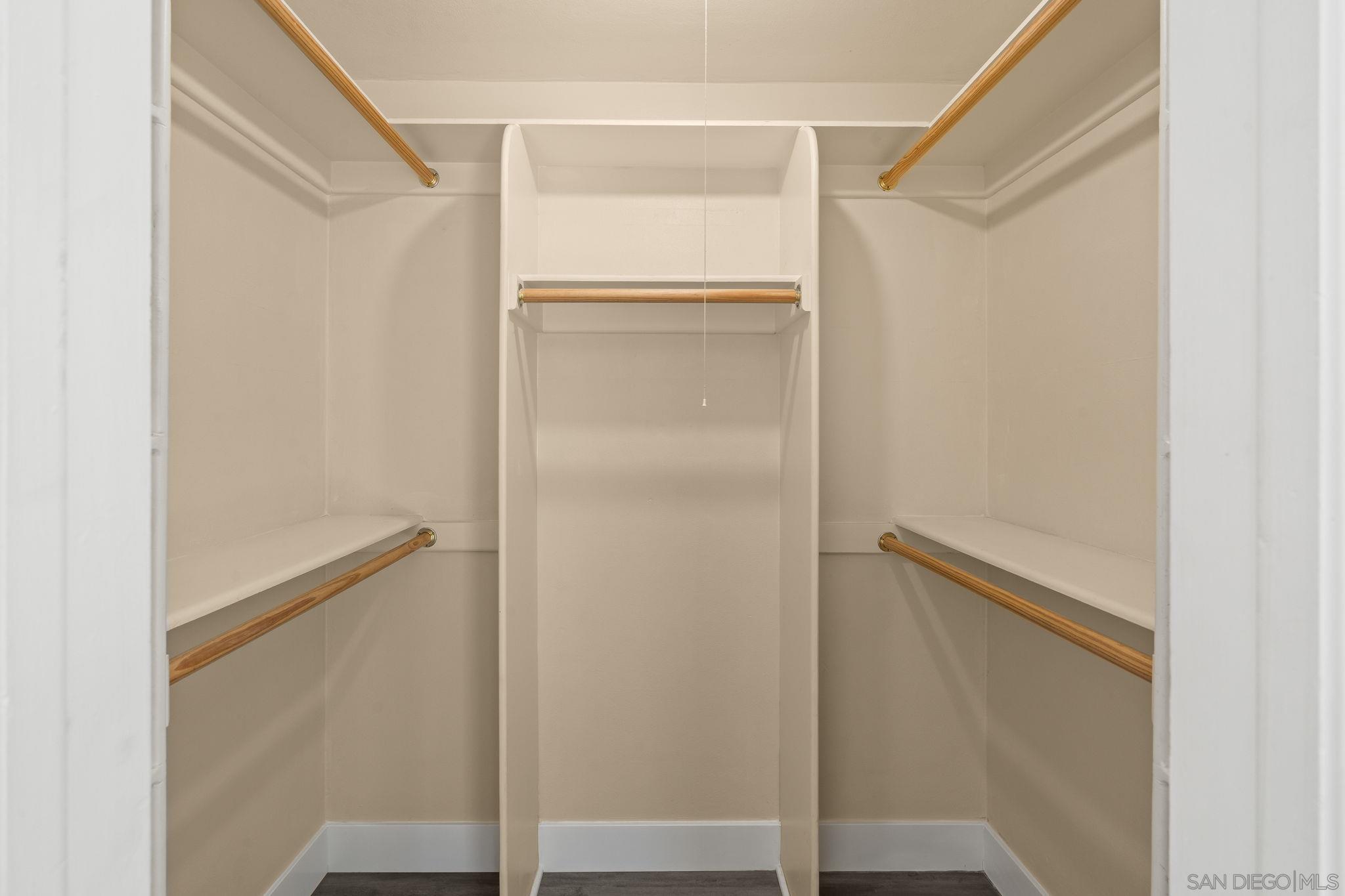 Detail Gallery Image 16 of 30 For 1422  6th Street, Coronado,  CA 92118 - 3 Beds | 2 Baths