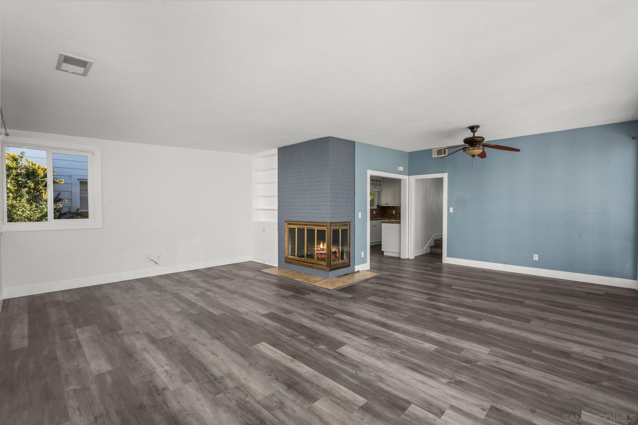 Detail Gallery Image 7 of 30 For 1422  6th Street, Coronado,  CA 92118 - 3 Beds | 2 Baths