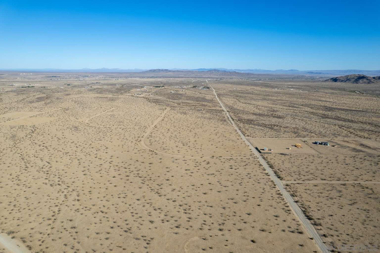 Detail Gallery Image 3 of 37 For , Helendale,  CA 92342 - – Beds | – Baths