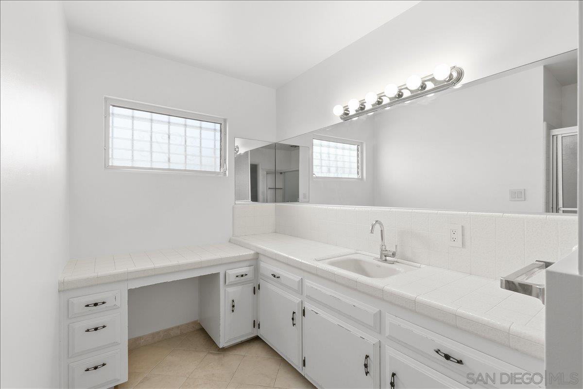 Detail Gallery Image 18 of 29 For 3375  Trumbull St, San Diego,  CA 92106 - 3 Beds | 2 Baths