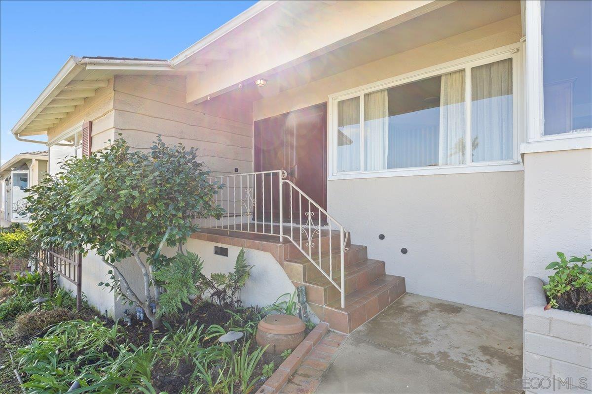 Detail Gallery Image 21 of 29 For 3375  Trumbull St, San Diego,  CA 92106 - 3 Beds | 2 Baths